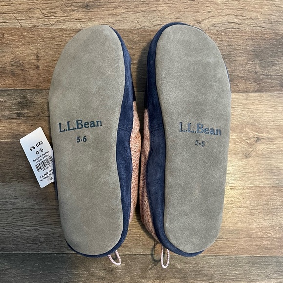 L.L. Bean | Sweater Fleece Motif Slipper Blush Sweater Dog - Picture 6 of 10